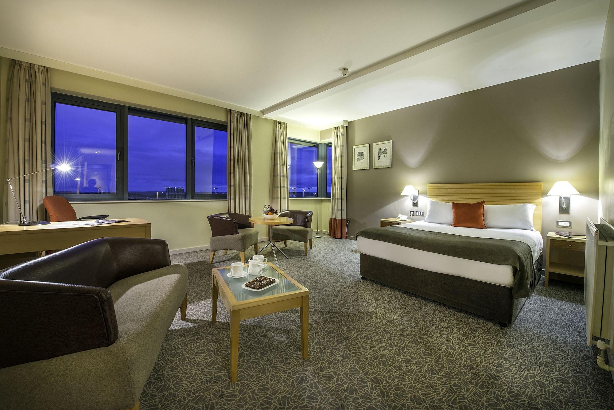 Cork Airport Hotel Экстерьер фото