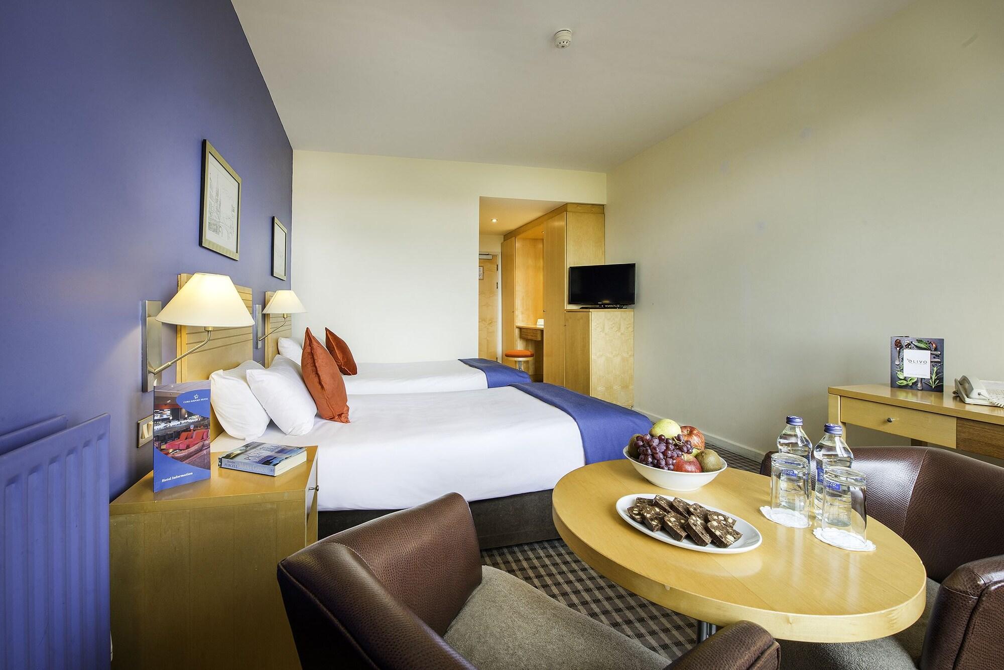 Cork Airport Hotel Экстерьер фото