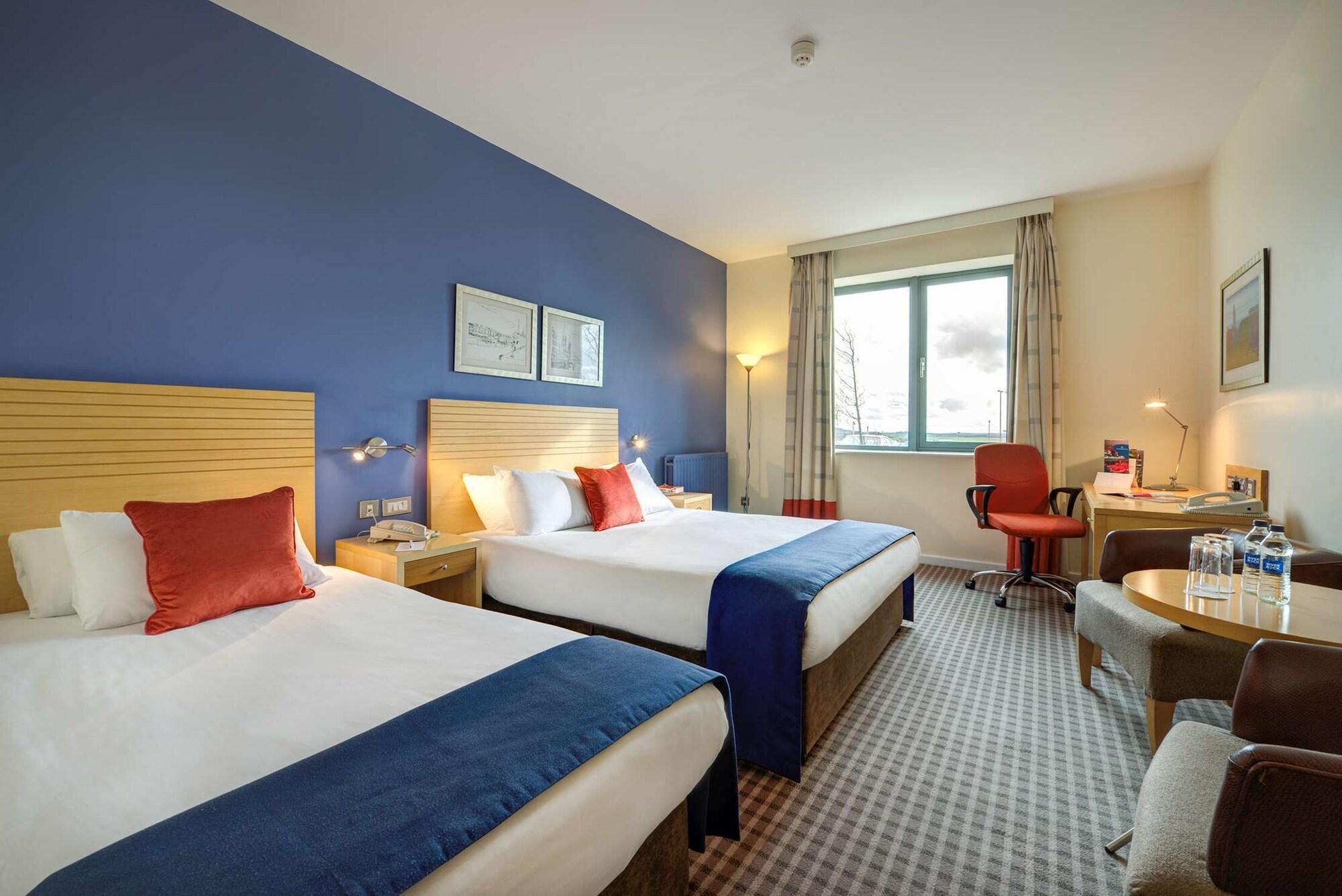 Cork Airport Hotel Экстерьер фото