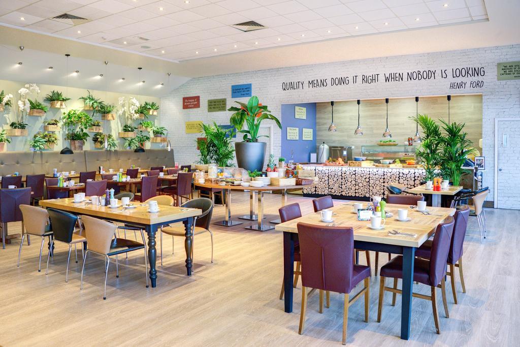 Cork Airport Hotel Экстерьер фото