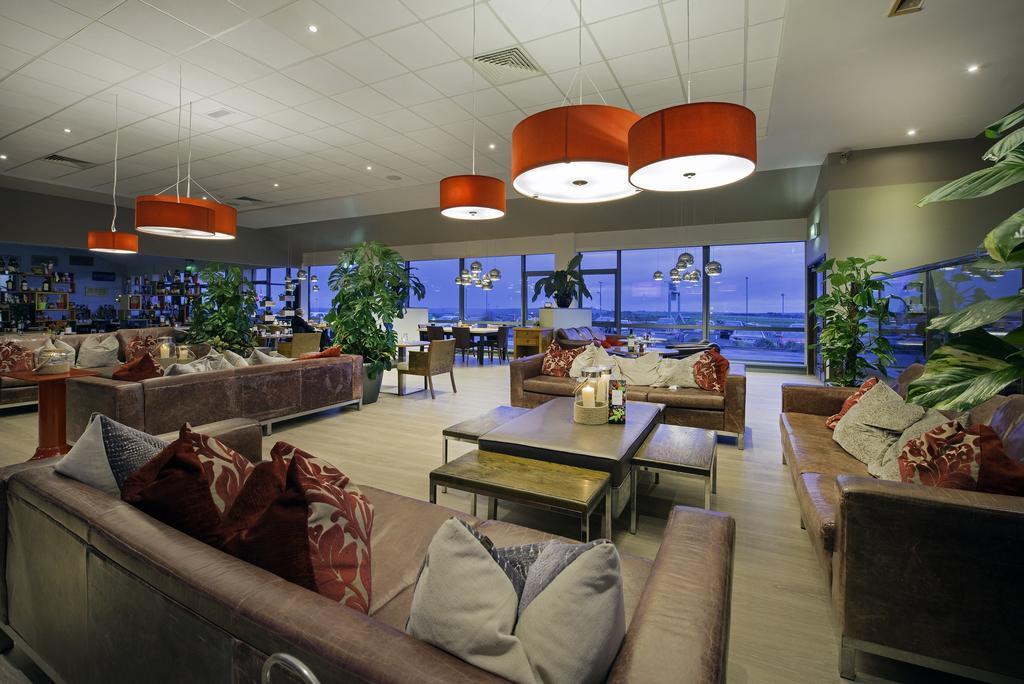 Cork Airport Hotel Экстерьер фото