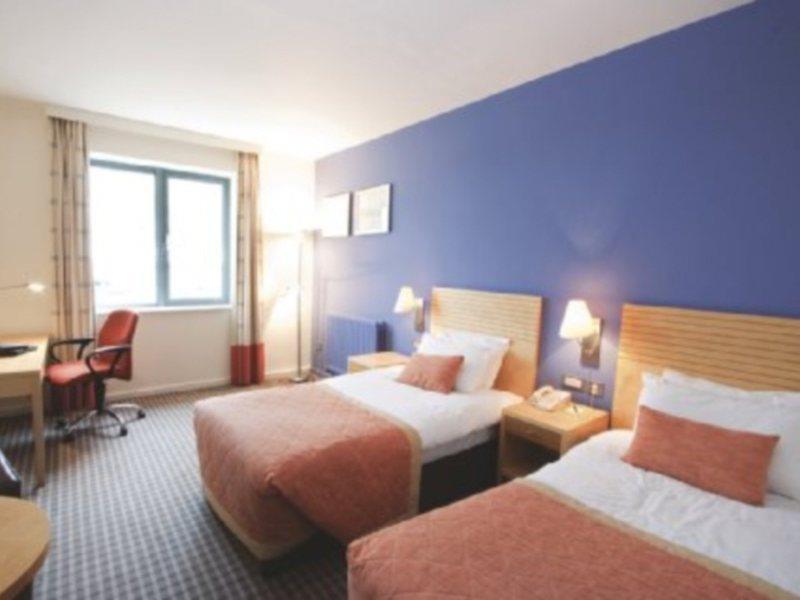 Cork Airport Hotel Номер фото