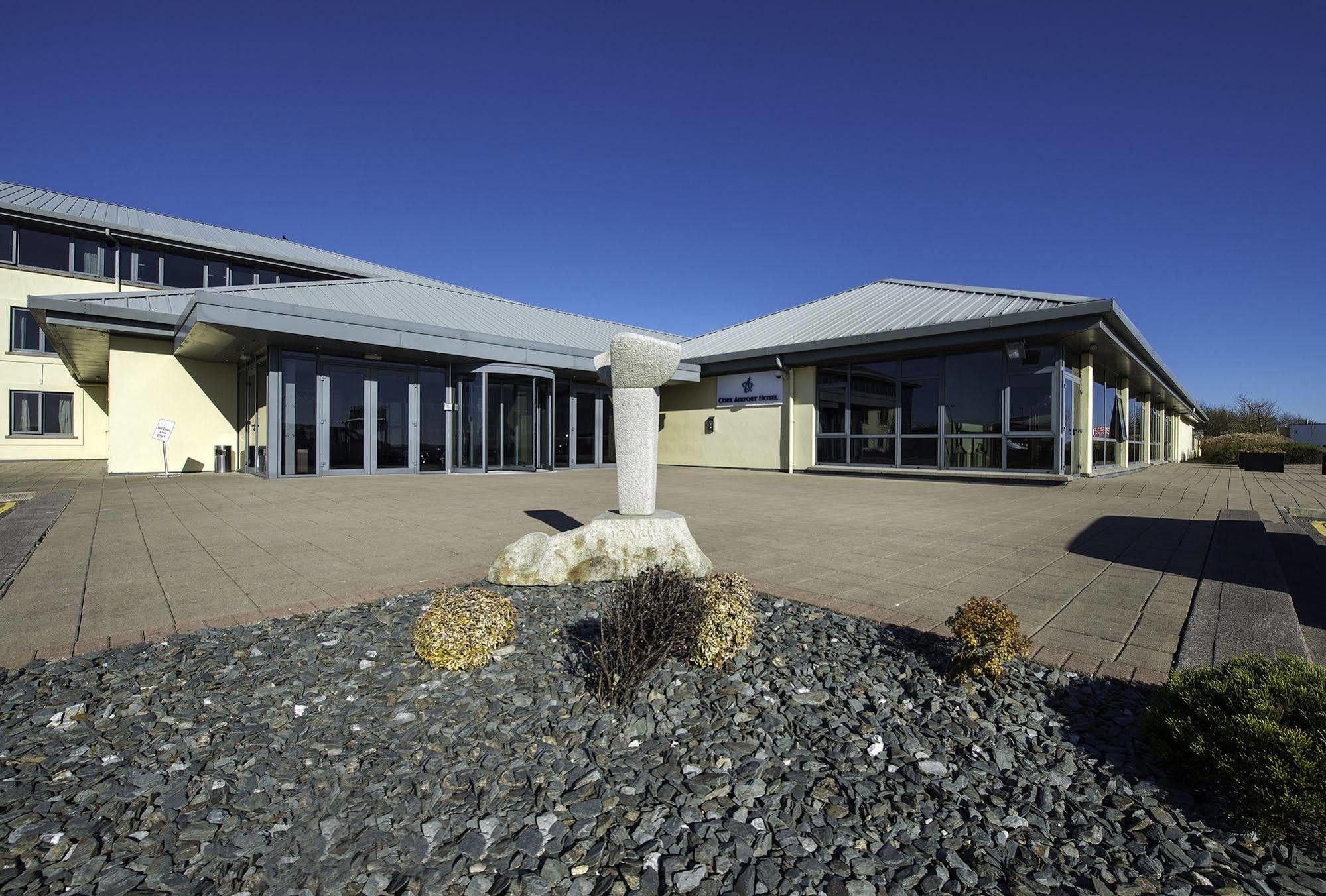 Cork Airport Hotel Экстерьер фото