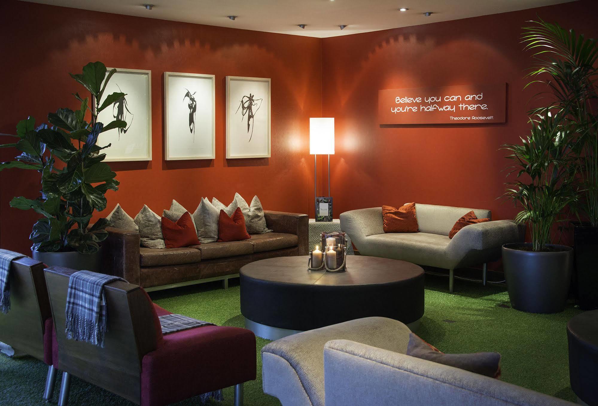 Cork Airport Hotel Экстерьер фото